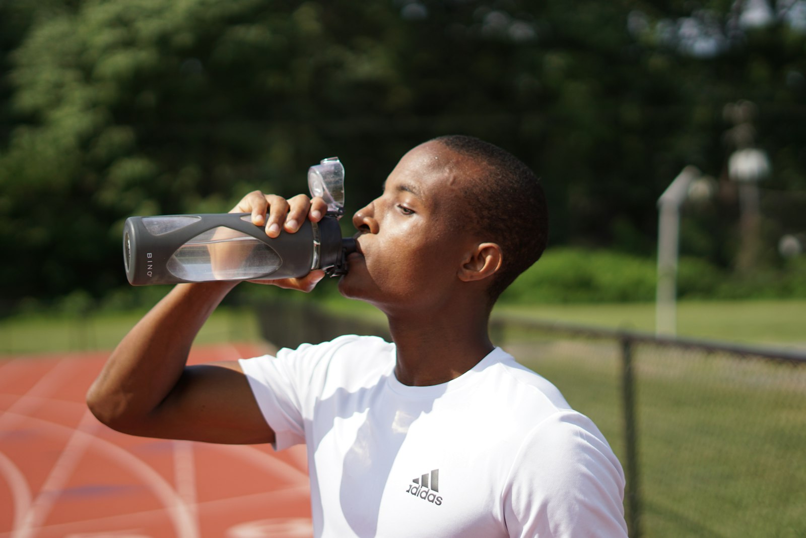 筋トレ中の水分補給と電解質 ― 量・タイミング・飲み物の選び方